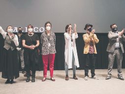 Talento. (A la izquierda) La actriz, productora y directora Ofelia Medina, quien presentó el documental “La llevada y la traída”, en la Cineteca FICG. El Informador/ G. Gallo 