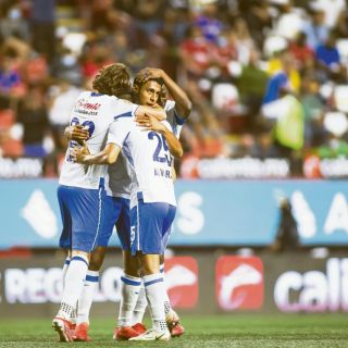 Cruz Azul gana con lo justo
