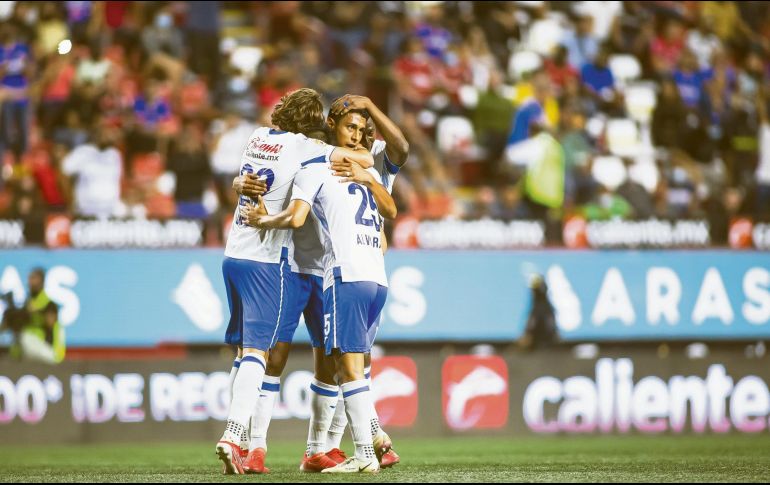 Con uno tienen. Luis Romo hizo su gol con jugada individual y con eso bastó para que La Máquina sumara tres puntos importantes. Imago7