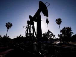 La mezcla mexicana ganó de la mano del petróleo estadounidense, su principal referencia y conocido como WTI, cuyo precio se acercó a los 80 dólares. EFE/ARCHIVO