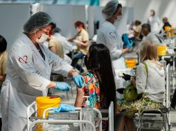 La vacuna es la respuesta para evitar enfermedades respiratorias, aseguran. EFE/ARCHIVO