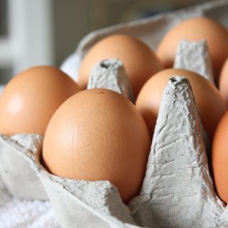 Prepara unos huevos benedictinos fácilmente en casa