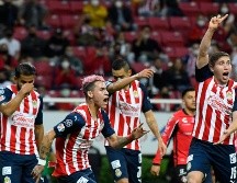 Chivas estuvo en el ojo del huracán por cuestiones que van desde castigos a futbolistas hasta declaraciones polémicas de directivos y ex entrenadores del Rebaño. IMAGO7