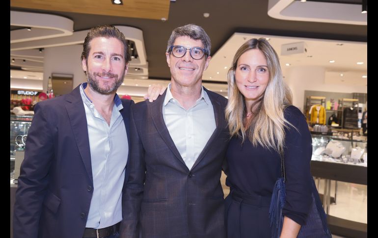 Laurent Julienn, Eduardo Castellanos y Oriana Rodríguez GENTE BIEN JALISCO/CLAUDIO JIMENO
