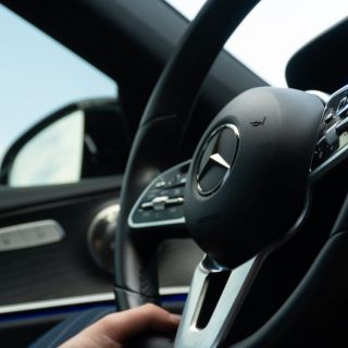 ¿Por qué Steve Jobs conducía sin placas?