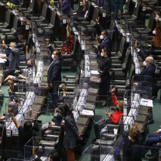 Instalan la Comisión de Energía para analizar la reforma eléctrica de AMLO