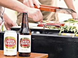 Salchichas, carne de hamburguesa y botanas saladas, las mejores compañeras de este tipo de cerveza. ESPECIAL