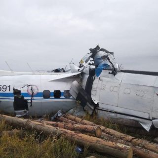Se estrella avión con civiles en Rusia; mueren 16