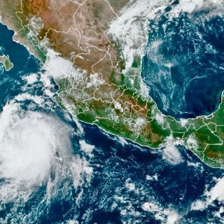 Sinaloa prepara albergues ante llegada de “Pamela”