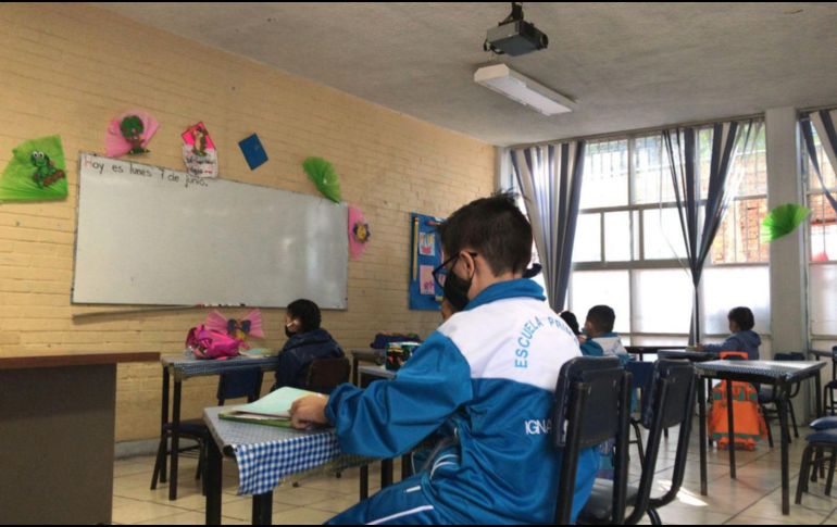 Al día de hoy, más de 16 millones de alumnos han regresado a clases presenciales en 156 mil escuelas. SUN / ARCHIVO