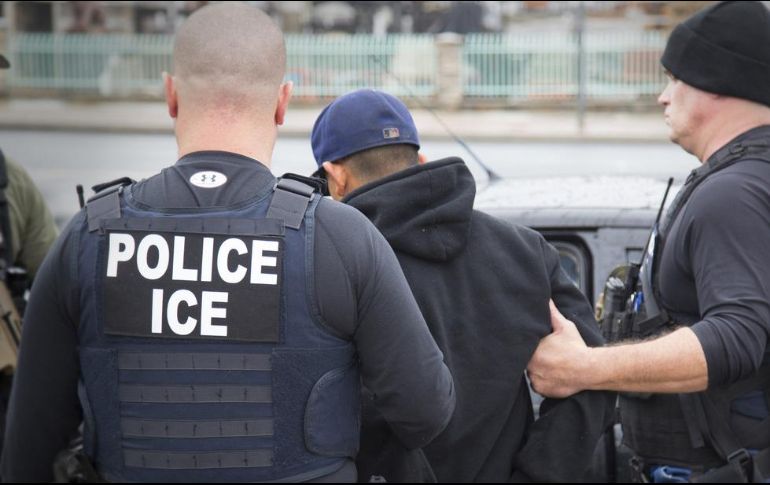 Las redadas en sitios de trabajo fueron comunes durante la presidencia de Donald Trump. AP/ARCHIVO