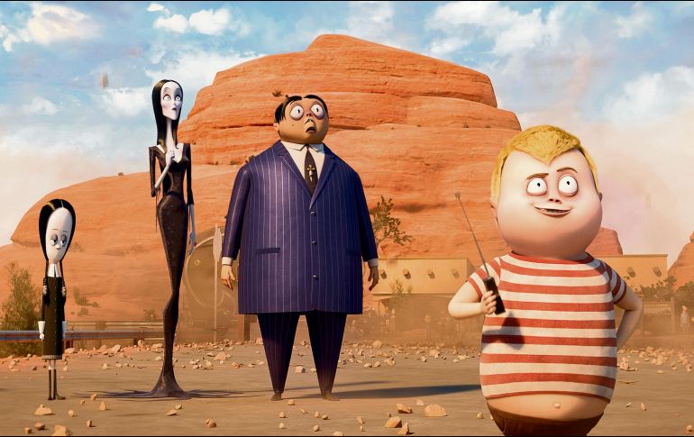 “Los Locos Addams 2”. La familia se tomó un retrato previo a embarcarse en su nueva aventura. Cortesía/ Universal Pictures