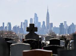 En el acumulado desde el inicio de la pandemia, se han registrado oficialmente 238 millones de casos de COVID-19, de los que 4.8 millones fallecieron. AFP / ARCHIVO