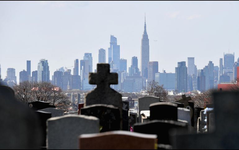 En el acumulado desde el inicio de la pandemia, se han registrado oficialmente 238 millones de casos de COVID-19, de los que 4.8 millones fallecieron. AFP / ARCHIVO