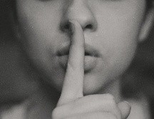 Las palabras pueden ser mensajes muy poderosos / Photo by Kristina Flour on Unsplash