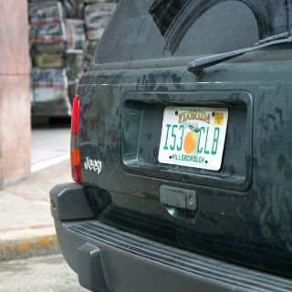 AMLO regularizará "autos chocolate"