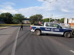 El vehículo causante de la emergencia fue un auto compacto, en color gris, se encontró abandonado. ESPECIAL
