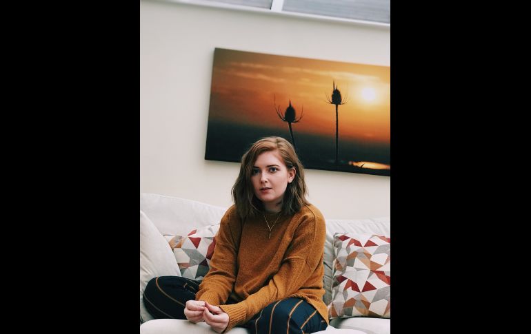 Alice Oseman es la autora de Heartstopper / Especial: Cortesía VR Editoras VRYA