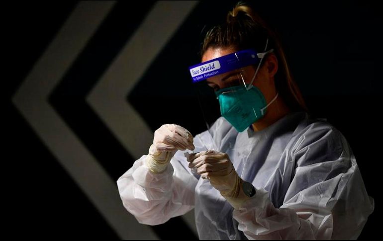 En Jalisco, hay 525 pacientes internados en hospitales públicos y 52 en instituciones privadas. EFE/J. Carrett