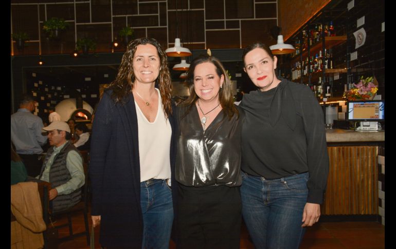 Sandra Hugenin, Lina Durzo y Mela Flores GENTE BIEN JALISCO /MARIFER RACHED