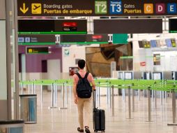 Advierten que hay aerolíneas que engañan al difundir publicidad para hacer creer a los mexicanos que son económicas cuando en realidad no lo son. EFE/C. Moya