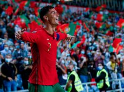 Cristiano Ronaldo alcanzó la cifra de 115 goles con Portugal, que lo colocan como el máximo anotador a nivel de selecciones. EFE/ANTONIO COTRIM