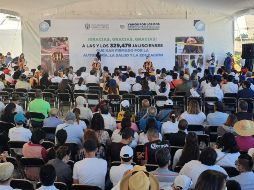 Cientos de personas se reunieron afuera del Museo de Ciencias Ambientales, que se encuentra frente al Auditorio Telmex, para protestar contra el recorte. EL INFORMADOR / A. Navarro