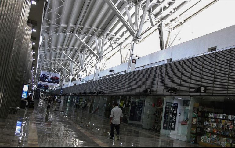 En coordinación con los monitoristas del Centro de Comando y Control (C2) Norte, detuvieron en calles de la alcaldía Venustiano Carranza, a los sujetos, entre ellos un menor de edad. NTX / ARCHIVO