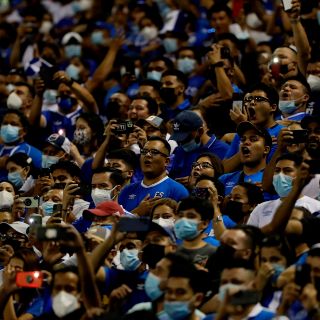 El duro castigo de la FIFA a El Salvador por mala conducta de sus aficionados