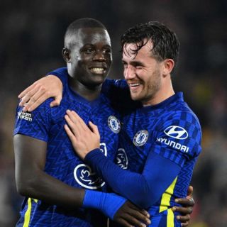 Chelsea recupera el liderato de la Premier tras vencer al Brentford