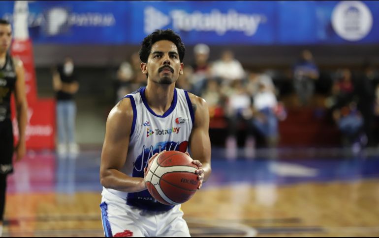 Jorge Gutiérrez comandó el triunfo con 21 puntos. TWITTER/@AstrosJalisco