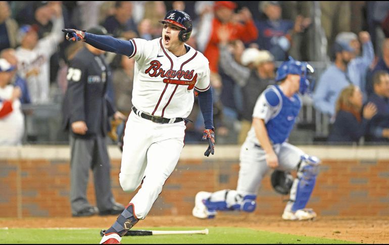 Con ventaja. Los Bravos de Atlanta ganaron el primer juego. EFE/ E. Lesser