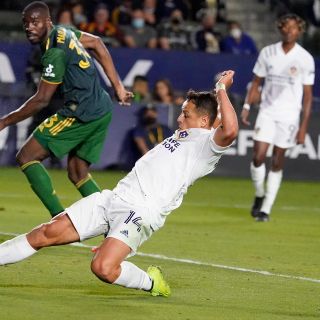 El gol de "Chicharito" Hernández en el triunfo del LA Galaxy ante Timbers (VIDEO)