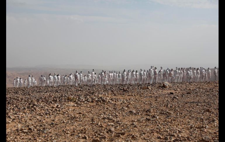 Tunick ha realizado este tipo de eventos nudistas en varias partes del mundo. EFE/EPA/A. Sultan