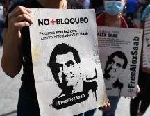 Venezolanos en una manifestación para pedir la liberación de Saab, ayer en Caracas. AFP/F. Parra