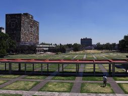 La UNAM dijo que la asistencia de aquellos estudiantes que aún no tengan la vacuna anti COVID será voluntaria. SUN/ARCHIVO