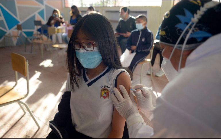 Calculan que, cada día, se inoculan en el mundo alrededor de 20.54 millones de personas. AFP/R. Buendia