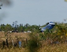 El fuselaje se redujo a cenizas y sólo quedó entera la sección de la cola. AP/O. Vazquez-Houston Chronicle