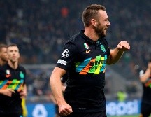 El Inter de Milán se coloca en la tercera posición del Grupo D. EFE/M. Bazzi