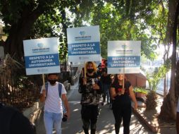 Con la entrega de este martes suman ya 23 mil cartas al despacho del gobernador de Jalisco. ESPECIAL/UdeG