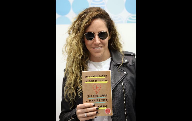 Dibujar y escribir, es lo que más disfruta en la vida / Foto: Claudio Jimeno