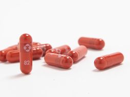 Tanto los antivirales de Merck como los de Pfizer necesitarán la aprobación de la Agencia Reguladora de Medicamentos y Productos Sanitarios antes de ser utilizados, dijo el gobierno británico. AP / ARCHIVO