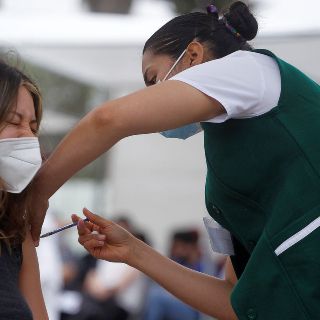 Anuncian vacunación en fin de semana para la ZMG