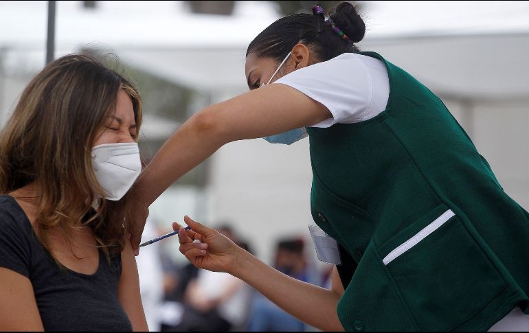 Jalisco recibió ayer miércoles un cargamento con 219 mil 500 dosis de vacunas contra el COVID-19, del laboratorio AstraZeneca. EFE / ARCHIVO