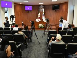 En la conferencia estuvo el presidente de la CEDHJ, Alfonso Hernández Barrón, y Rosalinda Mariscal Flores, primera visitadora. ESPECIAL