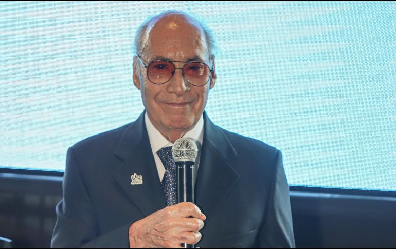 Los anfitriones el Dr. José Félix Lara Arceo (foto) y la Lic. Karla Lara Así como la Familia Lara Gárate recibieron a los invitados cordialmente. GENTE BIEN JALISCO