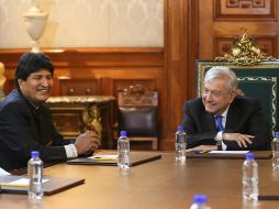 En su cuenta de Twitter, AMLO difundió una fotografía del encuentro con Evo Morales. TWITTER/@lopezobrador_
