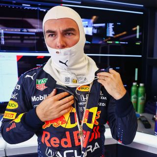 En el Top-10 y enojado: Así le fue a ''Checo'' Pérez en primera prueba libre en Austin