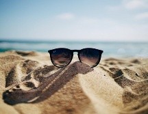 Conoce unos sencillos pasos para ahorrar en tus vacaciones 2022. ESPECIAL/Photo by Ethan Robertson on Unsplash.