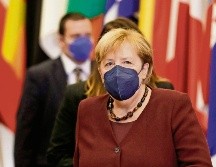 Jefes de Estado despidieron con emotivo homenaje a la canciller de Alemania en su última participación en una cumbre de la Unión Europea. EFE/O. Hoslet